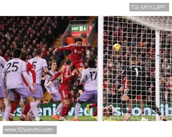 足总杯激战曼联与利物浦战平双方精彩瞬间引发全场热烈反响