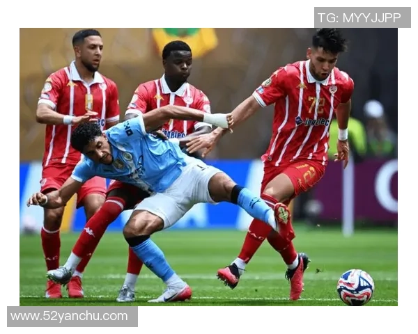 切尔西大胜曼城五球狂潮引发全场震动数据分析揭示比赛精彩瞬间