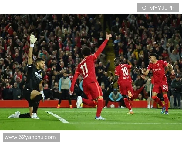 英超激战：利物浦与尤文图斯战成平局乌龙球成比赛转折点解析