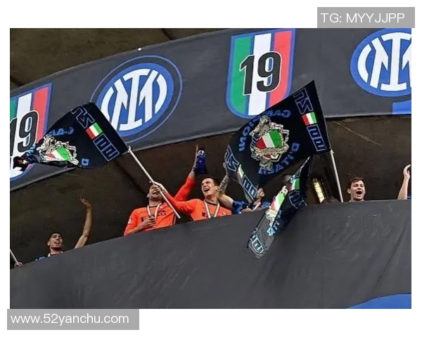 西甲激战莱比锡大胜阿森纳引发转会风波与球迷热议